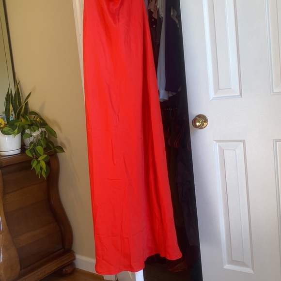 Meshki red long strapless dress NEW WITH TAGS - Picture 5 of 7